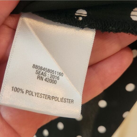 Jaclyn Smith collection XXL BlackWhite LngSlvs V-neck Collar Women’s Top Blouse - Picture 6 of 8